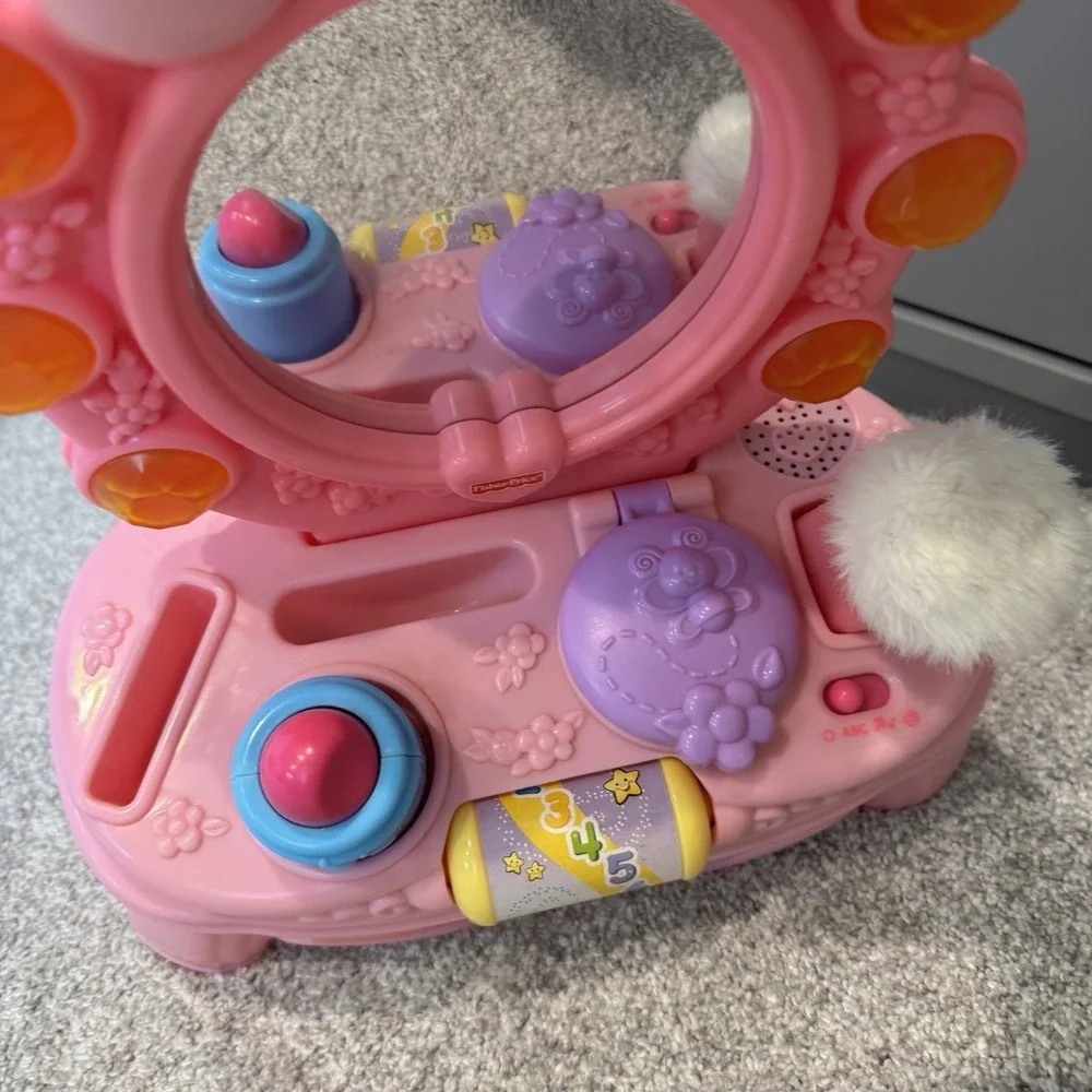 Fisher-Price‎ Laugh & Learn Magical Musical Mirror Vanity Set